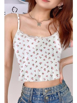 Beyaz Dantelli Yaka Pembe Çiçek Desenli Kurdeleli Askılı Crop