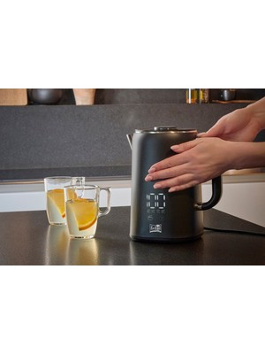 Fritel Kettle Mat Siyah Dijital Göstergeli Sıcak Tutma Özellikli 1.7 L- 1.500 W