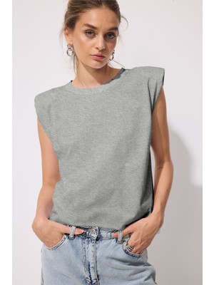 Babokah Omuz Vatkalı Kolsuz T-Shirt