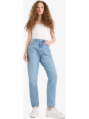 DeFacto Lina Mom Fit Yüksek Bel Düz Paça Jean Kar Yıkamalı Pantolon E7759AX25AU