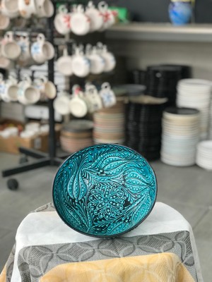 El Yapımı Kabartmalı Seramik Kase – Turkuaz Çini Desenli 21X8 cm