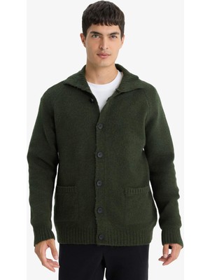 DeFacto Standart Fit Balıkçı Yaka Düğmeli Cepli Triko Hırka E8396AX25CW