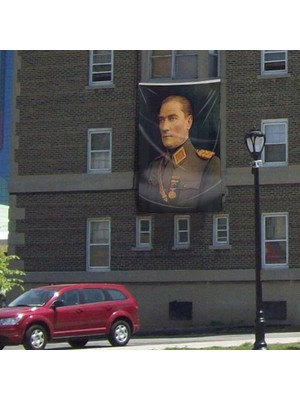 Asilmeydan Üniformalı Mustafa Kemal Atatürk Poster Cephe Bayrak 300 x 450 cm
