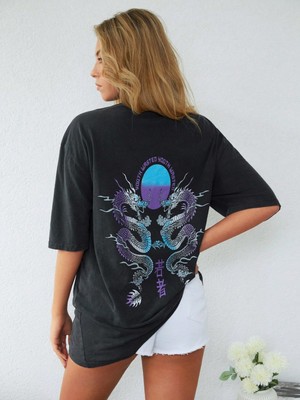 Kadın Koyu Gri Bisiklet Yaka Yarım Kol Ön ve Arka Baskı Detaylı T-Shirt