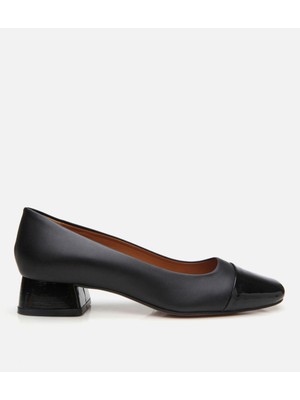 Hotiç Kadın Rugan Deri Siyah Babet