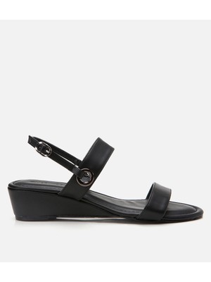 Hotiç Kadın Siyah Dolgu Topuklu Sandalet