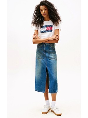 Tommy Jeans Kadın Çiçekli Bayrak Desenli Beyaz T-Shirt DW0DW20897YBL