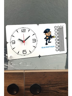 Şık Ahşap Masa Saati, Zarif ve Doğal Dekorasyon Için Tasarım