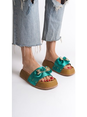 Dıla Kalın ve Ortopedik Taban Ayıcıklı Saten Kadın Terlik  Skt - Yeşil