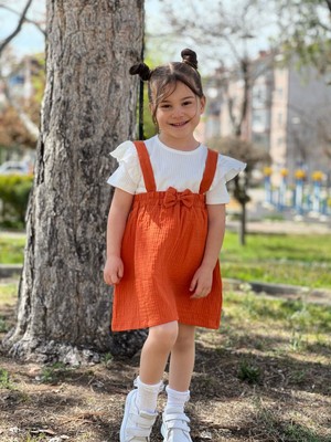 Pollito Kız Çocuk Müslin Salopet Askılı Etek Fırfırlı Tişört 2'li Takım