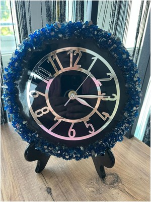 El Yapımı Mavi Epoksi Saat, Şık ve Özgün Tasarım ile Tarzınıza Renk Katıyor