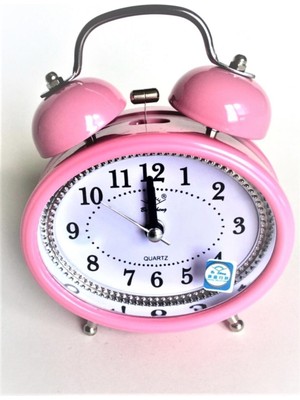 Pembe Oval Dekoratif Masa Saati, Şık ve Kullanışlı Ev Dekoru Seçeneği