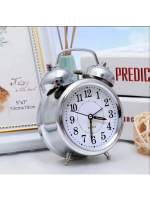 Nostaljik Gümüş Işıklı Çalar Masa Saati, Şık ve Şık Tasarım, Doğal Görünüm