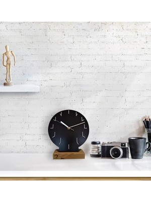 Siyah Şık Saat, Modern ve Şık Tasarım, Yüksek Kalite, Günlük Kullanıma Uygun