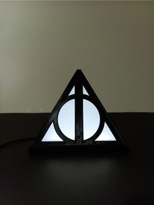 Siyah Temalı Masal Işığı, Sıcak Atmosfer Yaratır