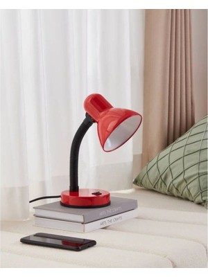 Kırmızı Modern Masa Lambası, Ders Çalışma ve Öğrenci Için Fişli Tasarım