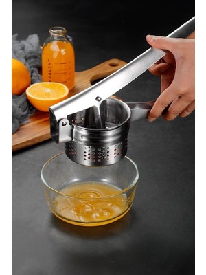 Çelik 9 cm Çaplı Patates Ezici Püre Yapıcı Meyve Sıkacağı Pres MT210