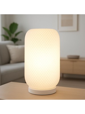 Şık Gri Modern Masa Lambası, Elegan Tasarım ve Işık Şıklığı