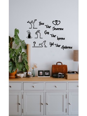 Siyah Dekoratif Duvar Süsü, Şık ve Modern Tasarım, Evinize Zarif Dokunuş