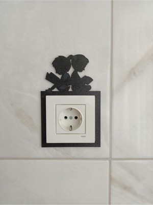 Çocuk Odası Priz Çerçevesi, Şık ve Kullanışlı, Siyah Renkli Tasarım