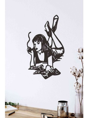 Şık Siyah Ahşap Duman Desenli Duvar Dekoru, Modern ve Zarif Tasarım