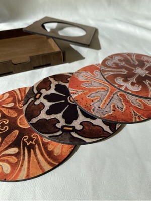 Çini Desenli 4'lü Ahşap Bardak Altlığı Seti, Renkli ve Şık Tasarım