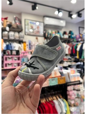 Superfit Erkek Çocuk Ev Ayakkabısı - Uçak Işlemeli - Gri