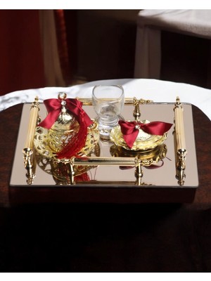 Kırmızı Gold Damat Fincan ve Kahve Tepsisi Seti, Şık ve Zarif Tasarım