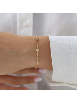 Nisera Taş Detaylı Minimal Altın Bileklik