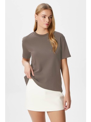Kadın Rise Dekoratif Yaka Tok Doku %100 Pamuk Vizon T-Shirt