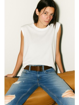 Bisiklet Yaka Volanlı Kolsuz  T-Shırt