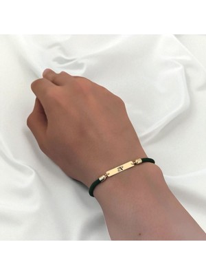 14 Ayar Altın Plakalı Şans Temalı Yeşil Örgü Ipli Dikdörtgen Motifli Hediye BILEKLIK-554SEMBOL