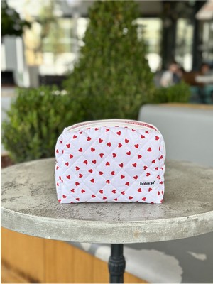 Batekso Büyük Boy Kırmızı Kalp Desenli Makyaj Çantası Pratik Kullanım İçin Tasarlandı