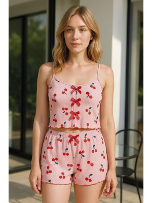 Pembe Kiraz Desenli Kurdelalı Askılı Şortlu Pijama Takımı