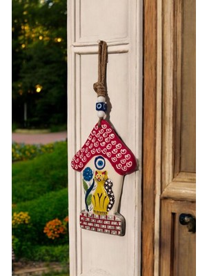 Renkli Kedi ve Ev Figürlü Seramik El Yapımı Dekoratif Duvar Süsü 16X23 cm