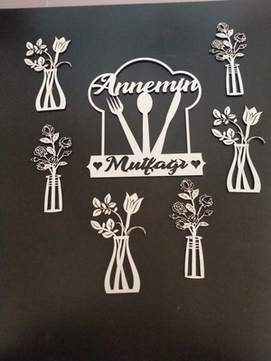 Kişiye Özel Mutfak Duvar Süsü, Şık ve Sıcak Kahverengi Tasarım