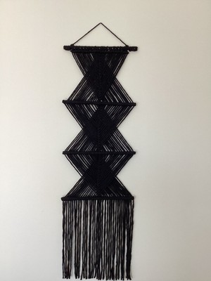 Modern Siyah Geometrik Duvar Dekoru, Şık ve Zarif Tasarım