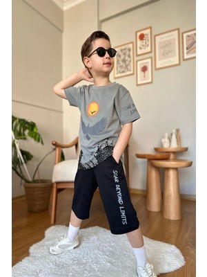 Kartal Desenli Gri Renk Erkek Çocuk Şortlu Takım