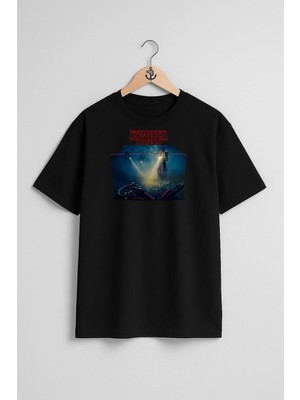 Oversize Stranger Things, Sezon 2 Dizi Göğüs Tasarımlı Unisex T-Shirt