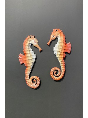Turuncu Deniz Atı Figürü Çiftli Duvar Süsü, Şık ve Renkli Dekorasyon Parçası