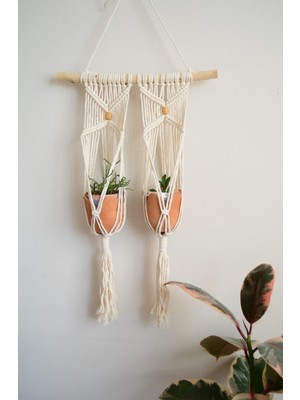 Ekru Makrome Saksılık, Şık ve Doğal Dekoratif Ürün.