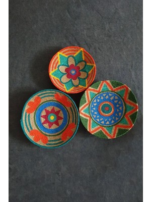 Renkli Hasır Duvar Tabağı Seti, Şık ve Canlı Dekorasyon Için Idealdir