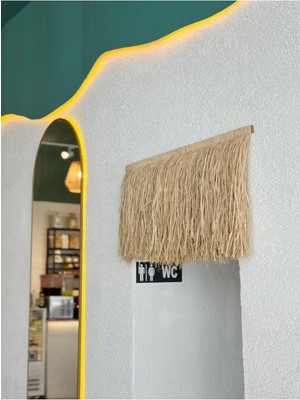 Bej Kapı Üstü Renkli Rafya Halat Şerit 100X45 Cm, Şık ve Pratik Kullanım Sağlar.