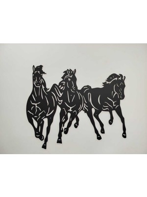 Şık Siyah Metal Duvar Süsü, Üç At Temalı Dekorasyon Parçası
