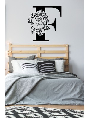 Siyah Ahşap Çiçek Işlemeli F Harfi Duvar Dekoru 30X30 cm Mdf Tablo