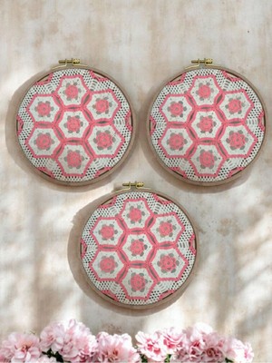 El Yapımı Dantel Duvar Panosu Seti, Şık ve Zarif Dekoratif Aksesuarlar