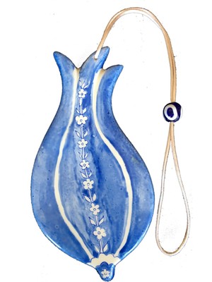 El Boyama Lale ve Papatya Desenli Mavi Beyaz Duvar Dekoru