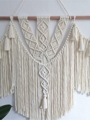 Ekru Makrome Duvar Süsü, Şık ve Hafif Dekorasyon Parçası