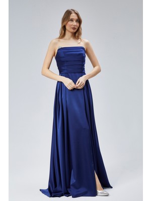 Kadın Abiye ve Mezuniyet Taşlı Drape Detaylı Yırtmaçlı Straplez Saten Abiye Elbise