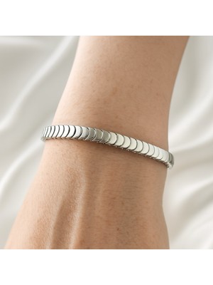 Silver Line Minimal Çelik Bileklik – Zamansız Şıklığın Temsilcisi